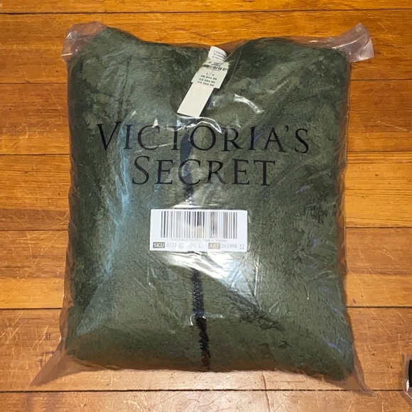 New VS PINK Teddy Full Zip Vintage Green - Picture 7 of 8